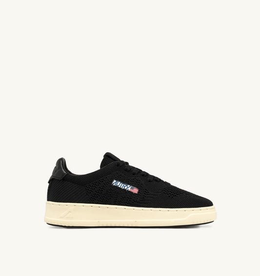 Woman EASEKNIT MEDALIST LOW SNEAKERS IN BLACK COLOR KNIT