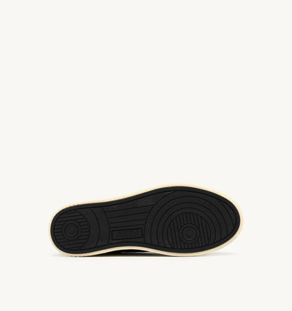 Woman EASEKNIT MEDALIST LOW SNEAKERS IN BLACK COLOR KNIT