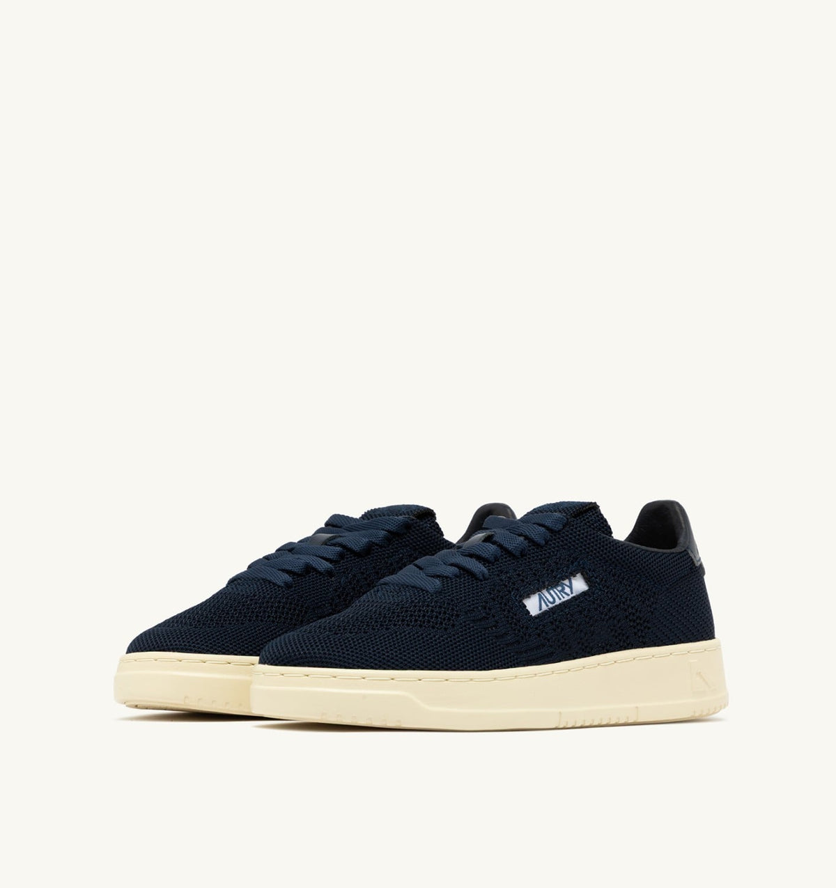 Woman MEDALIST EASEKNIT LOW SNEAKERS IN SPACE BLUE KNIT