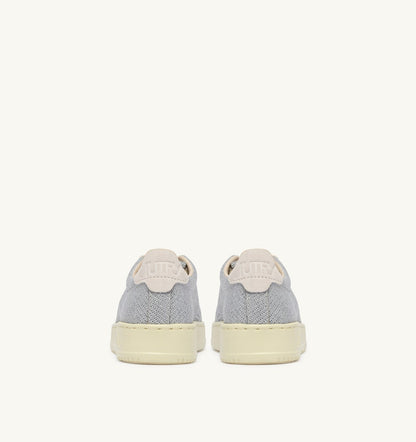 Woman MEDALIST EASEKNIT LOW SNEAKERS IN SILVER-TONE KNIT