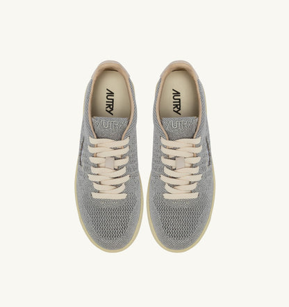 Woman MEDALIST EASEKNIT LOW SNEAKERS IN SILVER-TONE KNIT