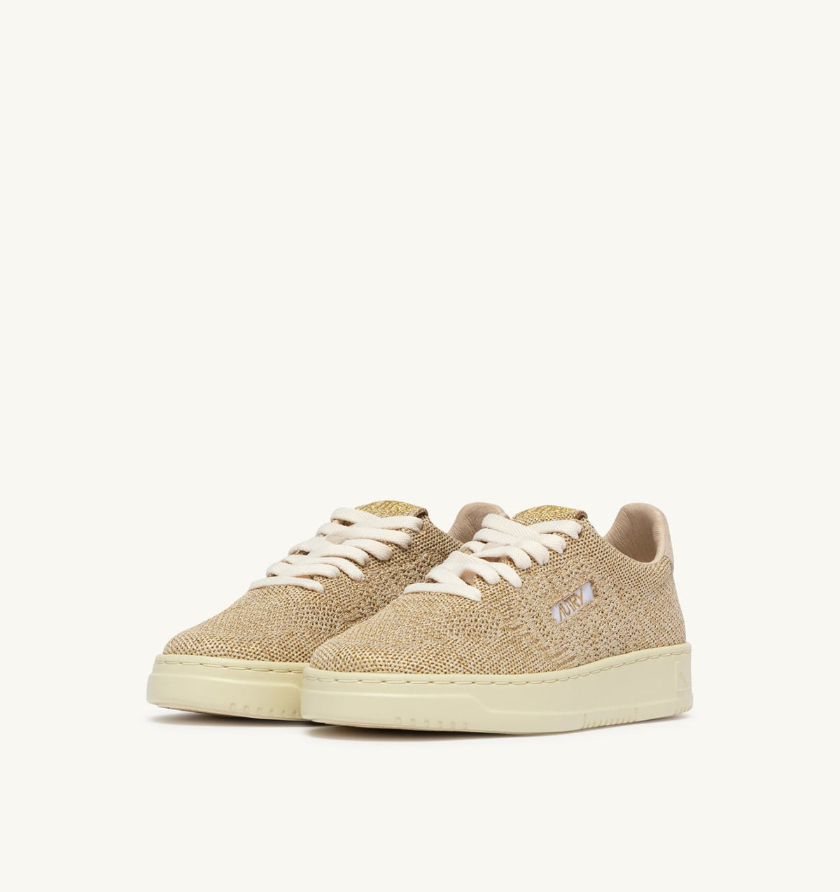 Woman MEDALIST EASEKNIT LOW SNEAKERS IN PLATINUM KNIT