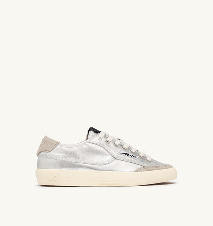 Woman WINDSCAPE LOW SNEAKERS IN SILVER CANVAS