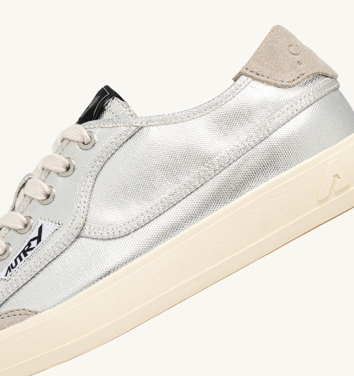 Woman WINDSCAPE LOW SNEAKERS IN SILVER CANVAS