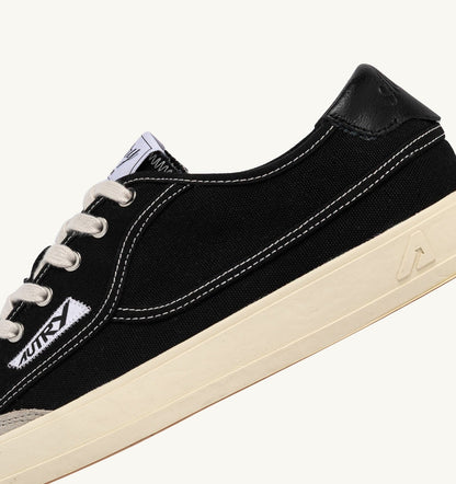 Woman WINDSCAPE LOW SNEAKERS IN BLACK CANVAS
