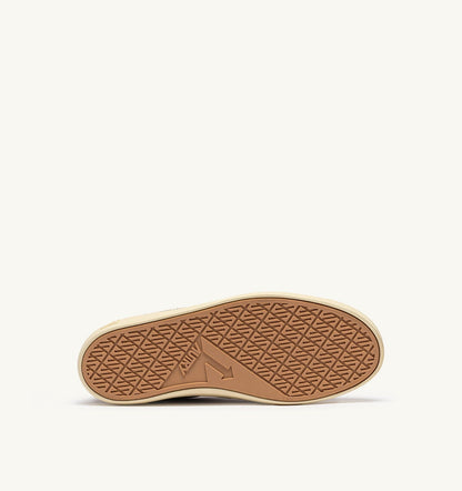Woman WINDSCAPE LOW SNEAKERS IN PIGEON AND MARSHMALLOW SUEDE