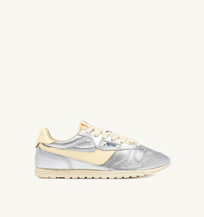 Woman WINDSPIN SNEAKERS IN SILVER AND RUTABAGA SUEDE AND LEATHER