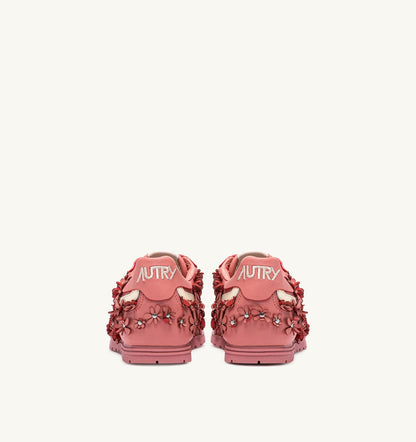Woman WINDSPIN FLOWERS SNEAKERS IN LOBSTER BISQUE LEATHER
