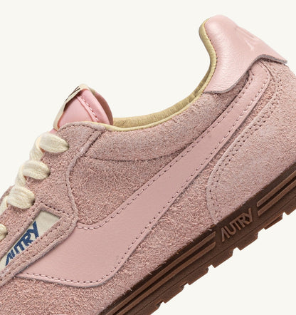 Woman WINDSPIN SNEAKERS IN ROSEMARY SUEDE AND LEATHER