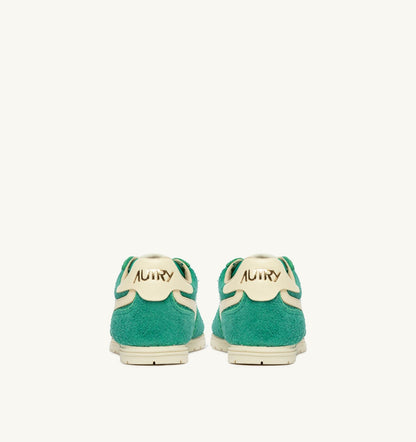 Woman WINDSPIN SNEAKERS IN EXCURSION AND RUTABAGA SUEDE AND LEATHER
