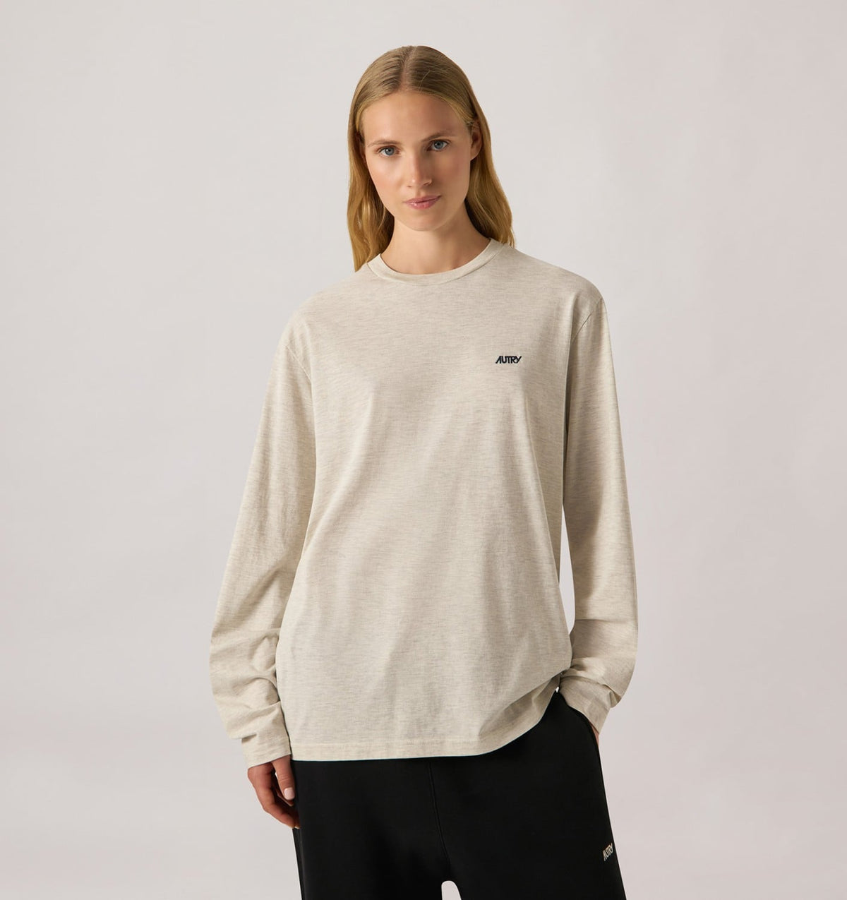 Woman|Man LONG-SLEEVE EMBROIDERED LOGO TEE UNISEX