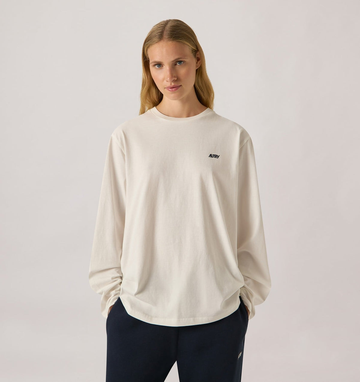 Woman|Man LONG-SLEEVE EMBROIDERED LOGO TEE UNISEX