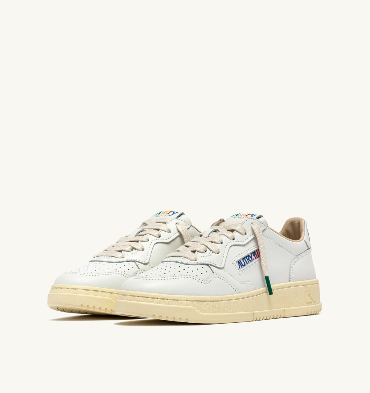 Man MEDALIST LOW SNEAKERS IN WHITE LEATHER