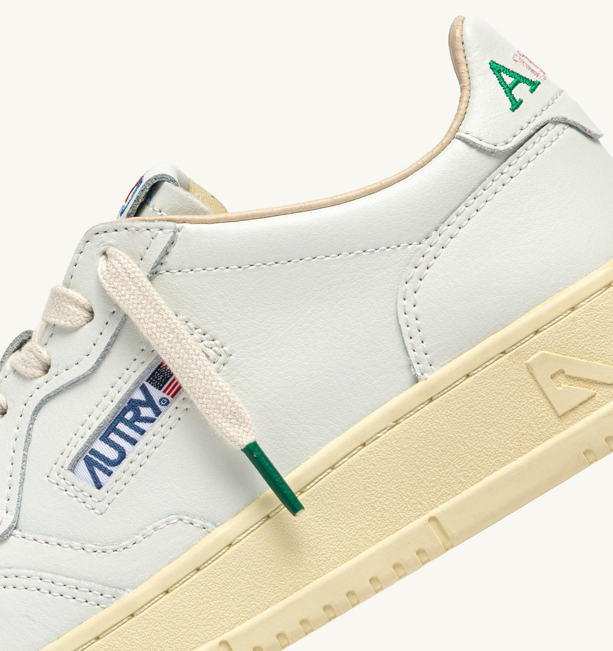 Man MEDALIST LOW SNEAKERS IN WHITE LEATHER