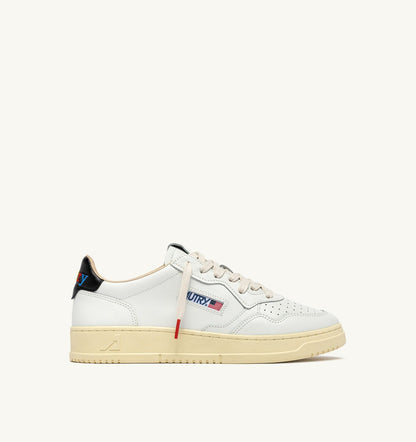Man MEDALIST LOW SNEAKERS IN WHITE AND BLACK LEATHER