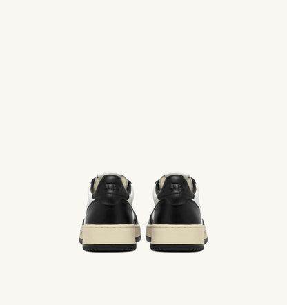 Man MEDALIST LOW SNEAKERS IN WHITE AND BLACK LEATHER WITH LETTERING
