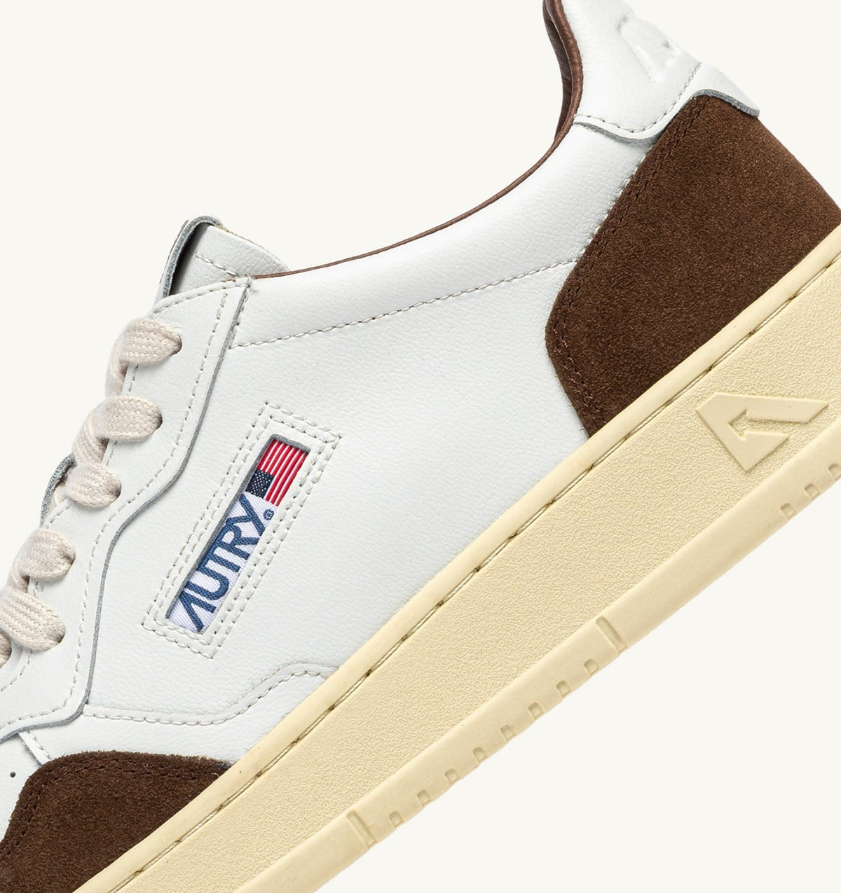 Man MEDALIST LOW SNEAKERS IN WHITE LEATHER AND TUNDRA SUEDE