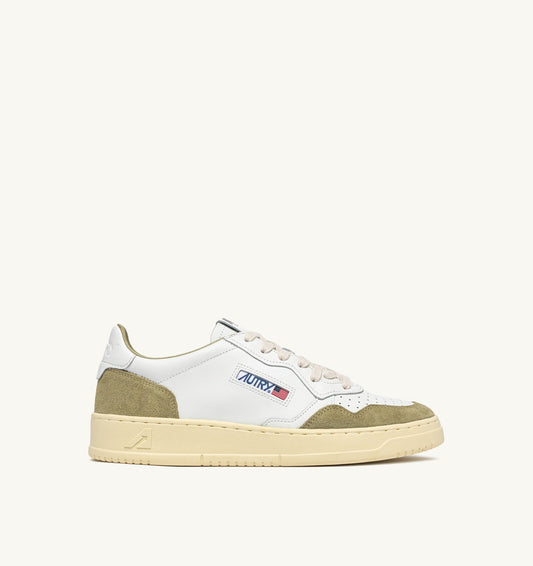Man MEDALIST LOW SNEAKERS IN WHITE LEATHER AND GRAY GREEN SUEDE