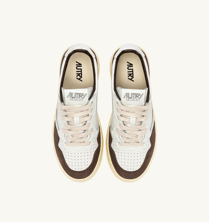 Man MEDALIST LOW SNEAKERS IN WHITE LEATHER AND MAHOGANY SUEDE