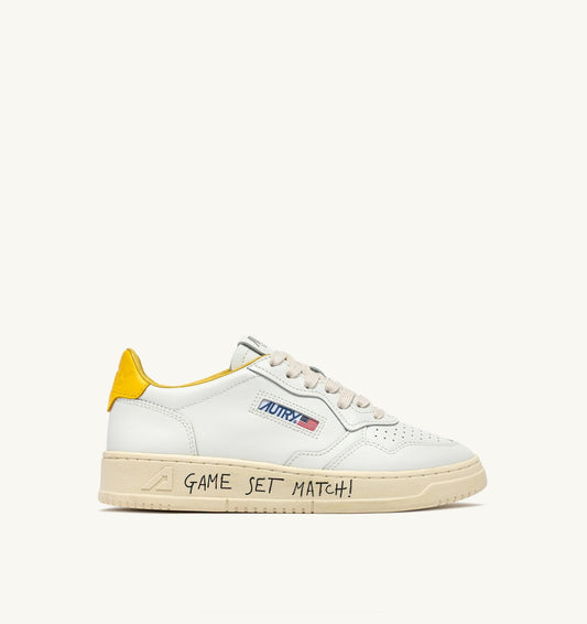 Man MEDALIST LOW SNEAKERS IN WHITE AND SLICKER LEATHER WITH LETTERING