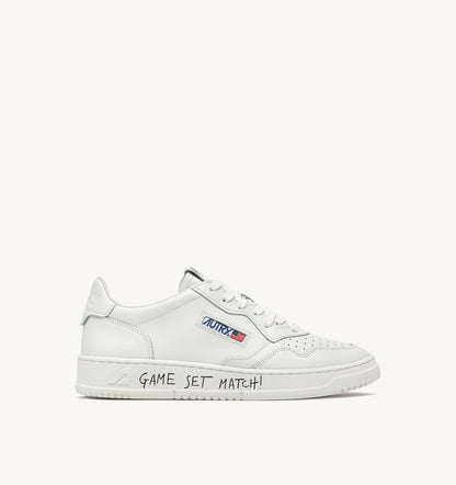 Man MEDALIST LOW SNEAKERS IN WHITE LEATHER WITH LETTERING