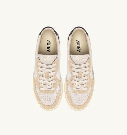 Man MEDALIST LOW TRICOLOR SNEAKERS IN SUEDE COLOR WHITE SAND AND BLUE SPACE