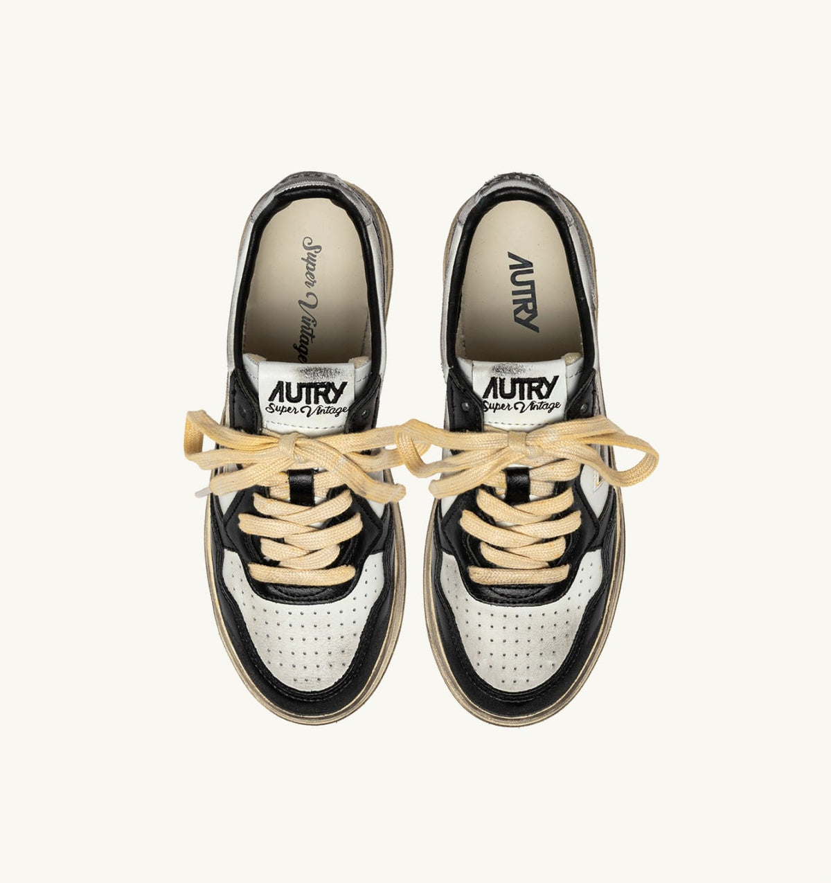 Man MEDALIST LOW SUPER VINTAGE SNEAKERS IN WHITE BLACK AND SILVER LEATHER