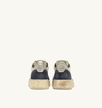 Man MEDALIST LOW SUPER VINTAGE SNEAKERS IN SPACE BLUE AND SILVER LEATHER SUEDE