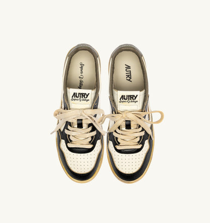 Man MEDALIST LOW SUPER VINTAGE SNEAKERS IN WHITE, COVERT GREEN AND BLACK LEATHER
