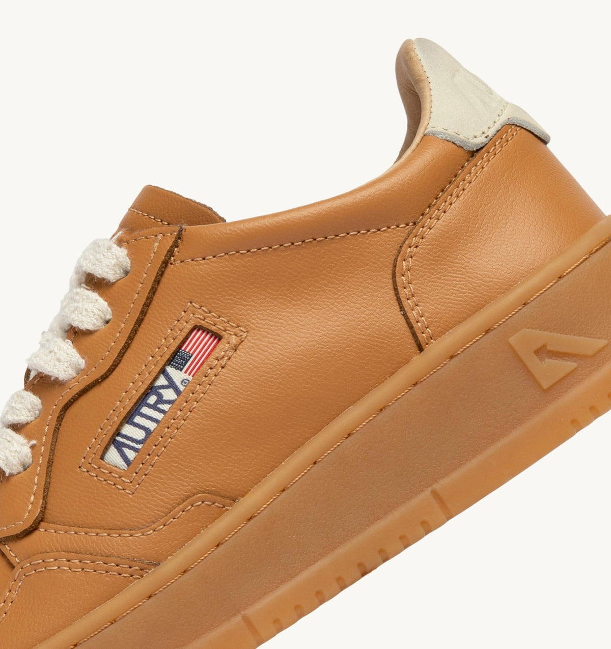 Man MEDALIST LOW SNEAKERS IN COGNAC AND MARSHMALLOW LEATHER