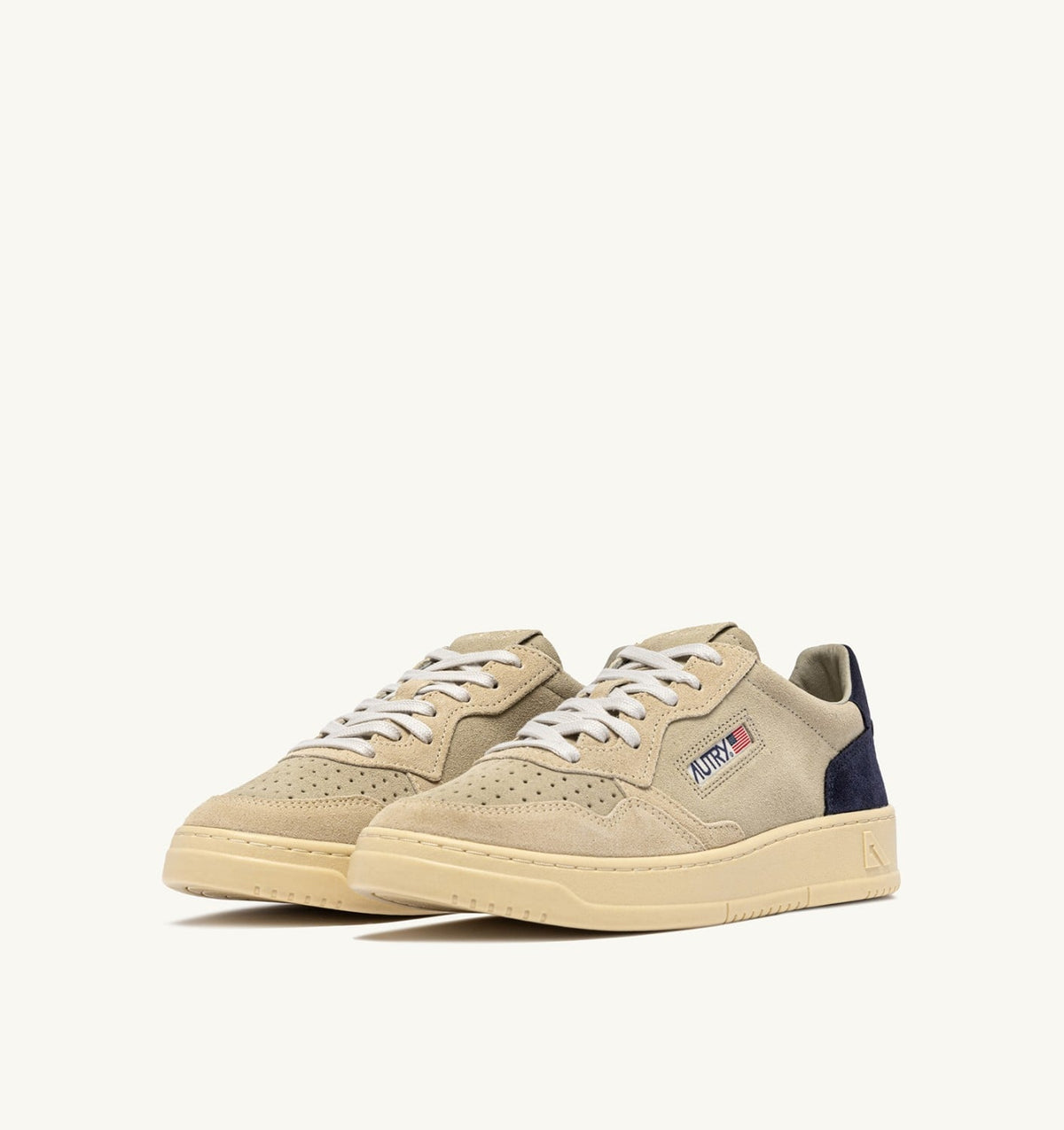Man MEDALIST LOW TRICOLOR SNEAKERS IN SUEDE COLOR ECRU PAPYRUS AND BLUE SPACE
