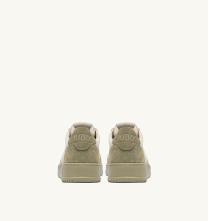 Man MEDALIST LOW TRICOLOR SNEAKERS IN SUEDE COLOR WHITE SAND AND GRAY GREEN