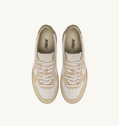 Man MEDALIST LOW TRICOLOR SNEAKERS IN SUEDE COLOR WHITE SAND AND GRAY GREEN