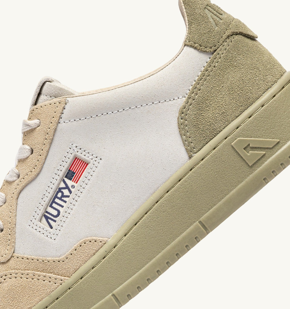 Man MEDALIST LOW TRICOLOR SNEAKERS IN SUEDE COLOR WHITE SAND AND GRAY GREEN