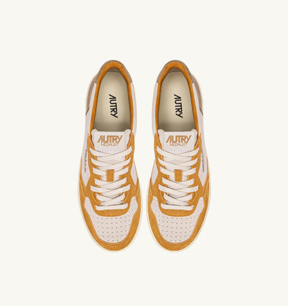 Man MEDALIST LOW TRICOLOR SNEAKERS IN SUEDE COLOR ANTELOPE WHITE AND BROWN MUSCAT