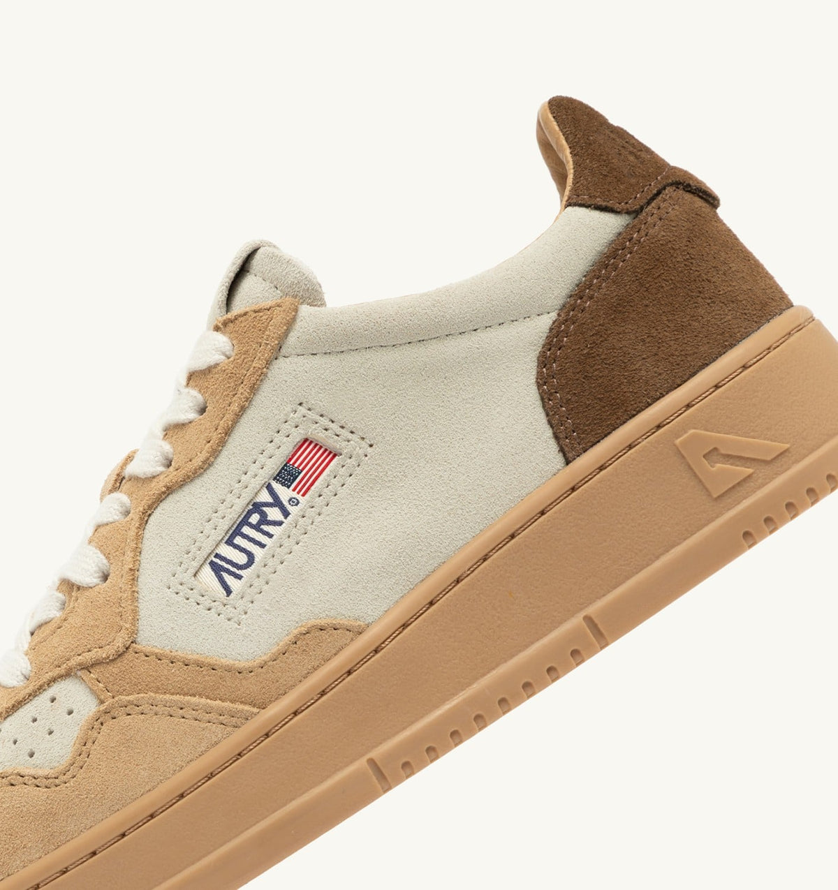 Man MEDALIST LOW TRICOLOR SNEAKERS IN SUEDE COLOR TUNDRA EGG AND PEANUT