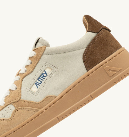 Man MEDALIST LOW TRICOLOR SNEAKERS IN TUNDRA EGG AND PEANUT SUEDE
