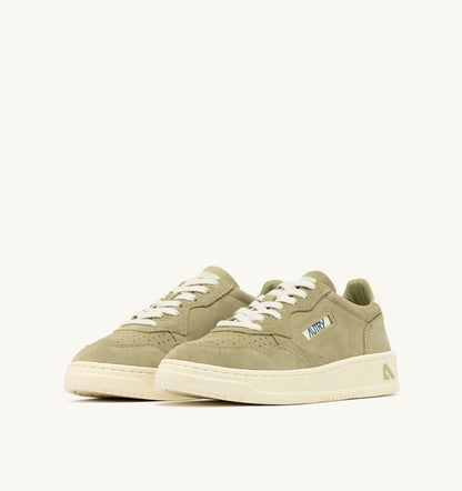 Man MEDALIST LOW SNEAKERS IN GRAY GREEN AND WHITE SUEDE