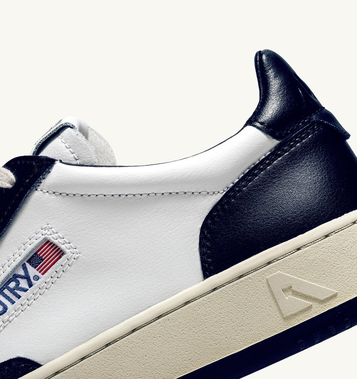Man MEDALIST LOW BICOLOR SNEAKERS IN WHITE AND BLUE LEATHER