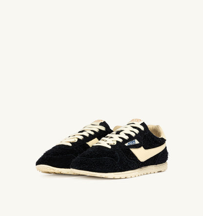 Man WINDSPIN SNEAKERS IN BLACK AND RUTABAGA SUEDE AND LEATHER