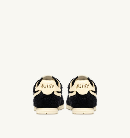 Man WINDSPIN SNEAKERS IN BLACK AND RUTABAGA SUEDE AND LEATHER