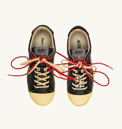 Man DALLAS LOW SUPER VINTAGE SNEAKERS IN BLACK LEATHER