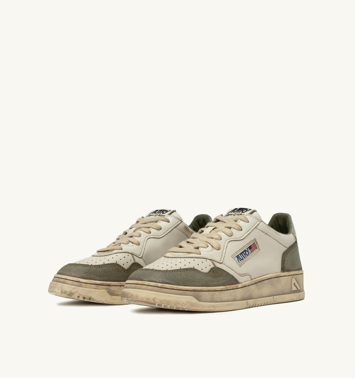 Man MEDALIST LOW SUPER VINTAGE SNEAKERS IN WHITE AND SILVER LEATHER AND LIZARD SUEDE