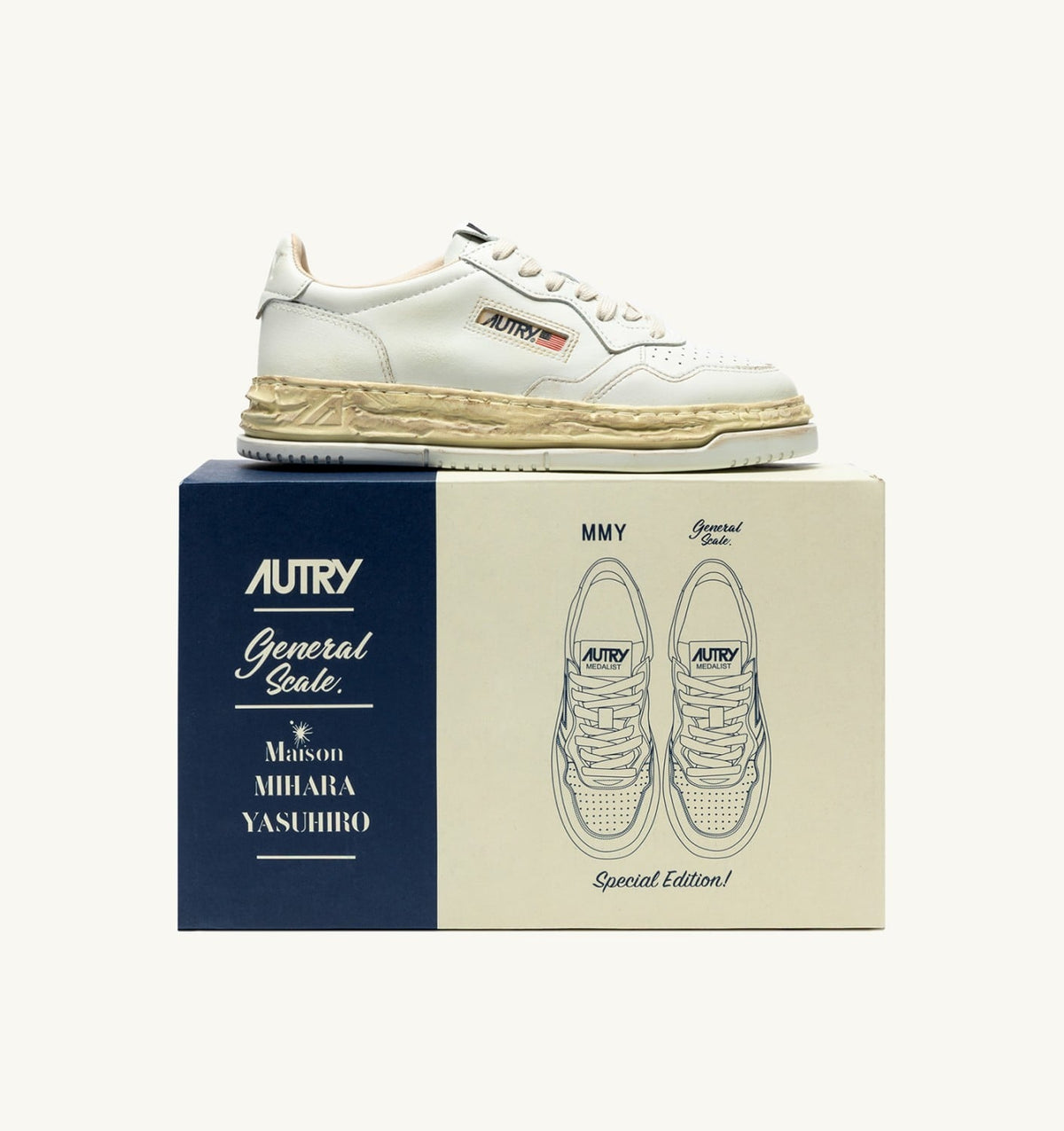 Man MEDALIST LOW SUPER VINTAGE 'Autry x Maison MIHARA YASUHIRO General Scale.' SNEAKERS IN WHITE LEATHER
