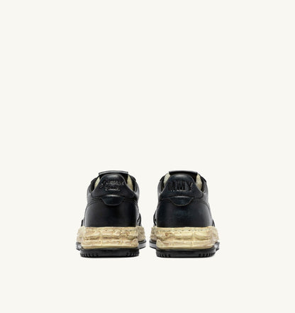 Man MEDALIST LOW SUPER VINTAGE 'Autry x Maison MIHARA YASUHIRO General Scale.' SNEAKERS IN BLACK LEATHER