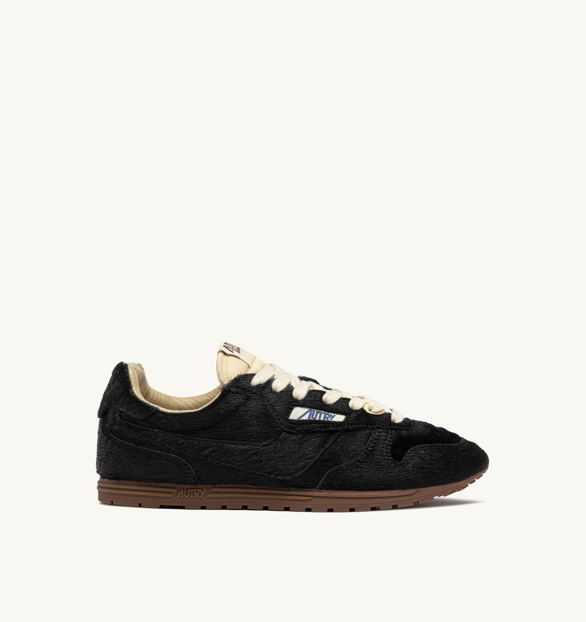Woman WINDSPIN SNEAKERS IN BLACK PONY HAIR EFFECT
