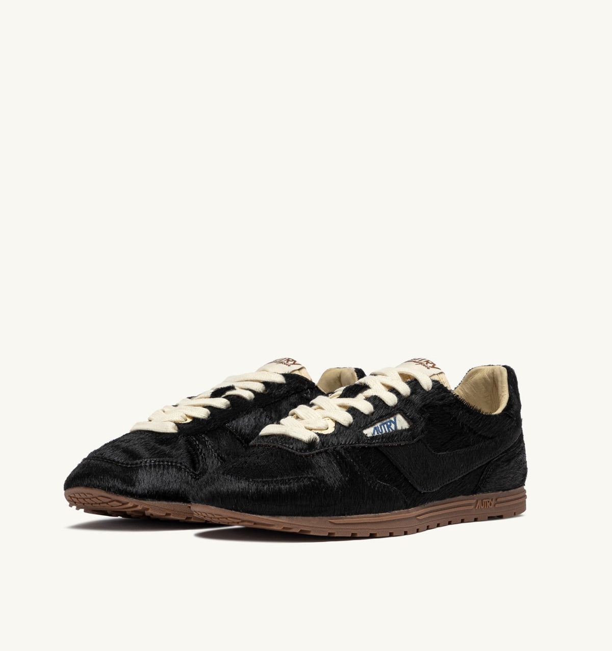 Woman WINDSPIN SNEAKERS IN BLACK PONY HAIR EFFECT