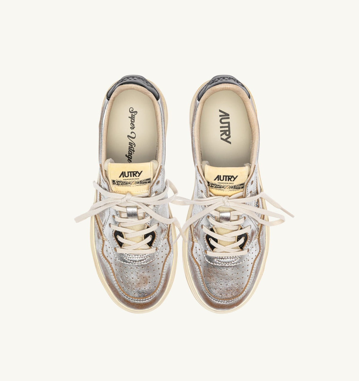 Woman MEDALIST LOW SUPER VINTAGE SNEAKERS IN SILVER, PLATINUM AND BLACK LEATHER