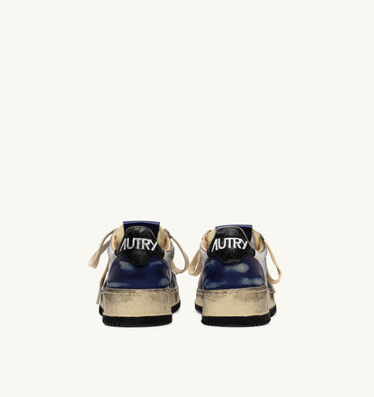 Woman MEDALIST LOW SUPER VINTAGE SNEAKERS IN WHITE AND TANZANITE LEATHER AND DRAGON MESH