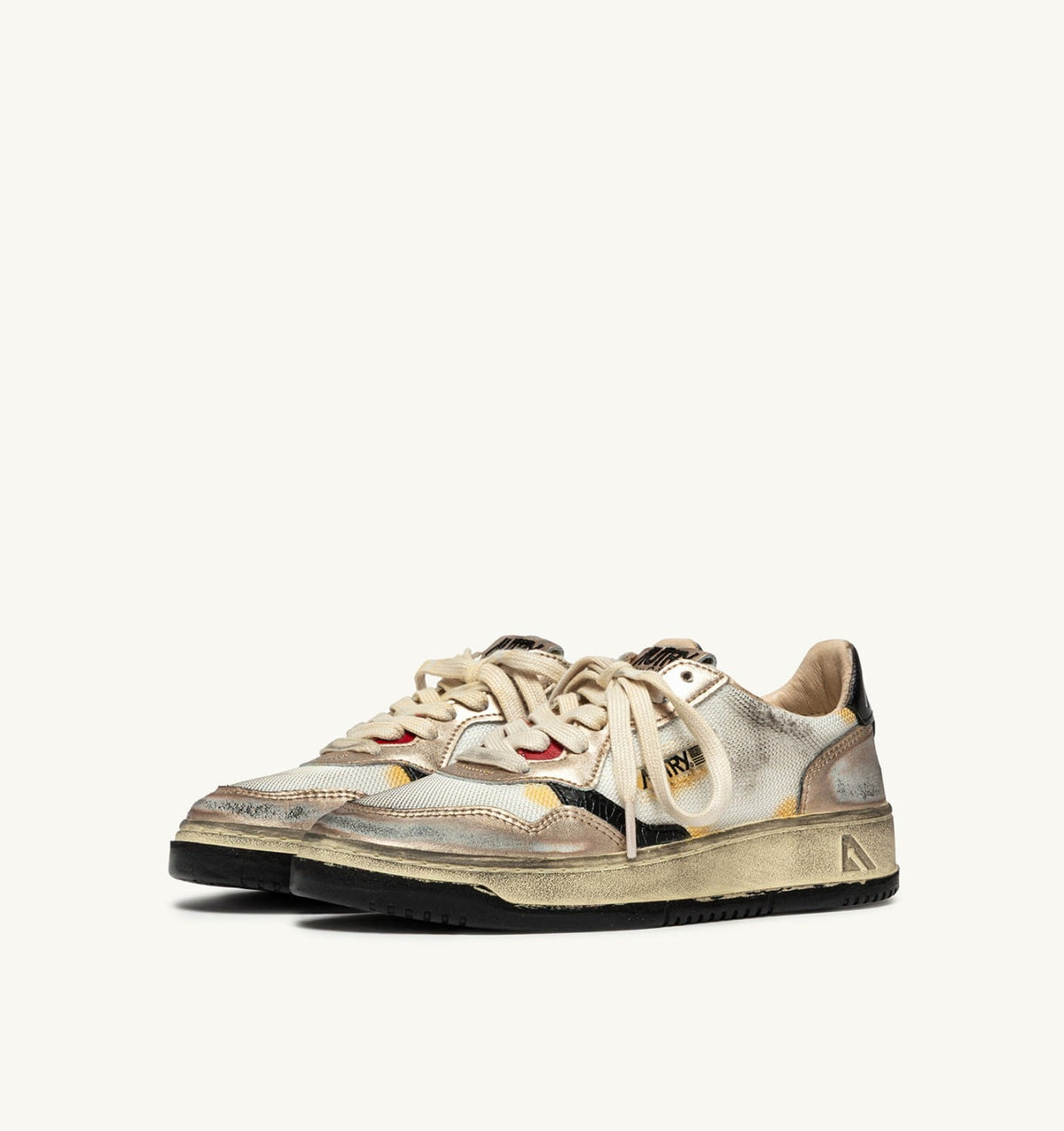 Woman MEDALIST LOW SUPER VINTAGE SNEAKERS IN WHITE MESH, GOLD SUEDE AND BLACK LEATHER